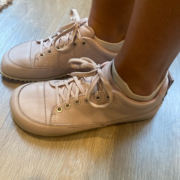 Zapato Feroz Barefoot Leather Sneaker - Picture 2 of 7